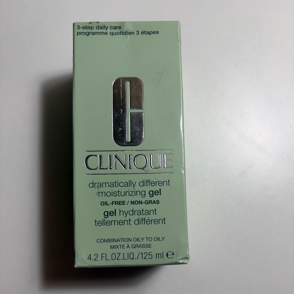 Clinique Dramatically Different Moisturizing Gel Oil-Free Hydration New